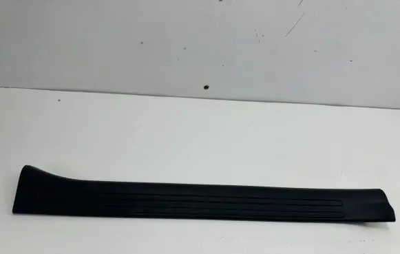 Nissan Juke I F15 Front sill trim cover 769B51KA2A