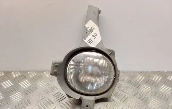 Toyota RAV 4 (XA20) Front fog light