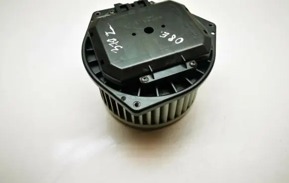 Nissan 370Z Heater fan/blower A745109408 3K01330352