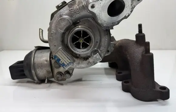 Volkswagen PASSAT B6 Turbo 03L253019T KD50135518 R743B0132