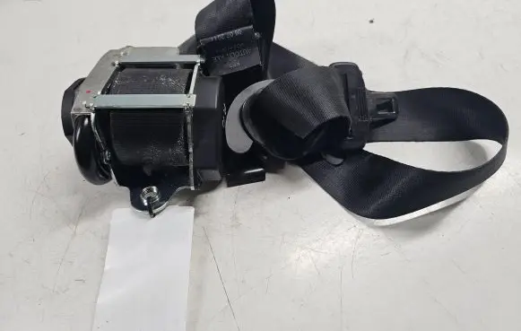 Seat Leon (1P) Front seatbelt G6047613B