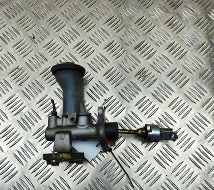 Toyota 4 Runner N180 Clutch slave cylinder 3141035320
