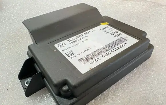 Volkswagen PASSAT B6 Hand brake control module 3C0907801J