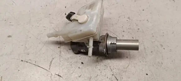 Ford Kuga II Master brake cylinder 