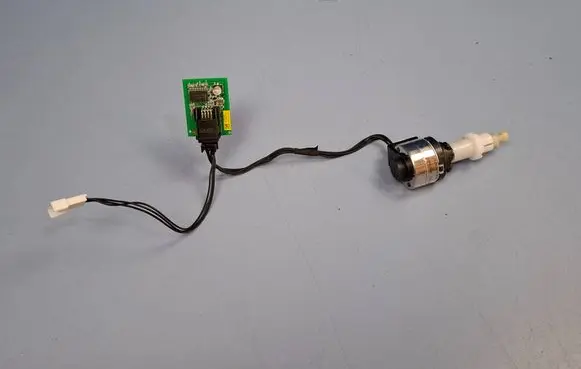 Peugeot 3008 II Headlight level adjustment motor PL35LA24AFA0 9826572780