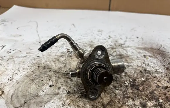 Ford Focus Fuel injection high pressure pump CM5G9D376GA 2005397105 CM5Q9D376BA