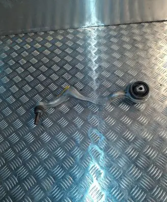 BMW 1 E81 E87 Front lower control arm/wishbone