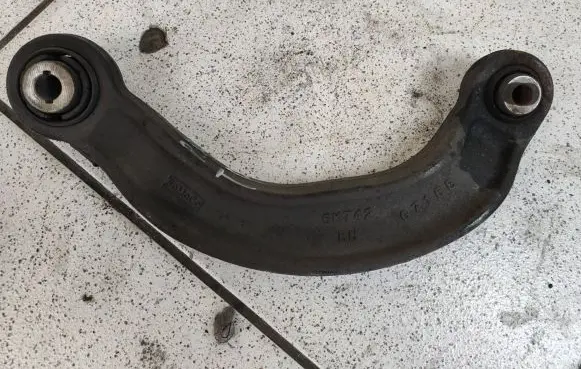Ford Fusion II Front lower control arm/wishbone