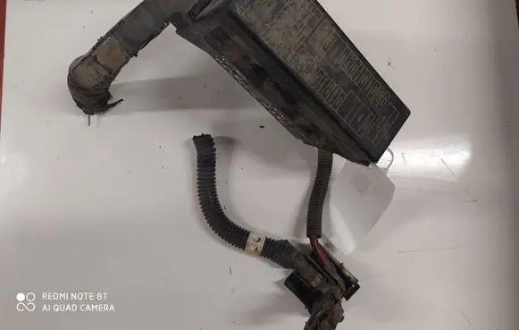 Nissan X-Trail T30 Fuse module 71543266YA2 72545070