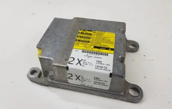 Toyota Avensis T250 Airbag control unit/module 8917005220