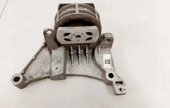 Fiat 500L Engine mount vacuum valve 