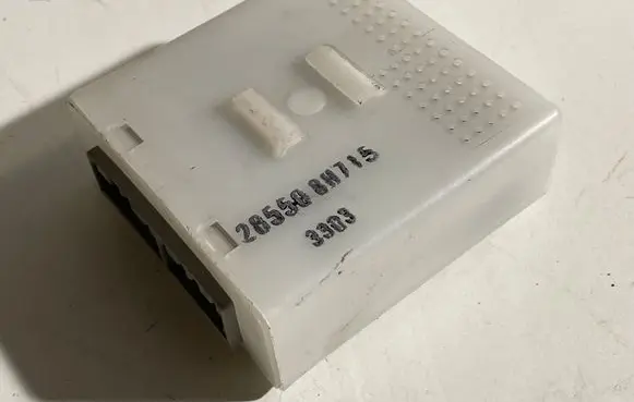Nissan X-Trail T30 Door central lock control unit/module 285508H715