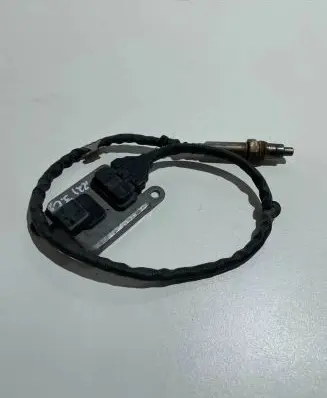 Mercedes-Benz S W221 Lambda probe sensor A0009057000