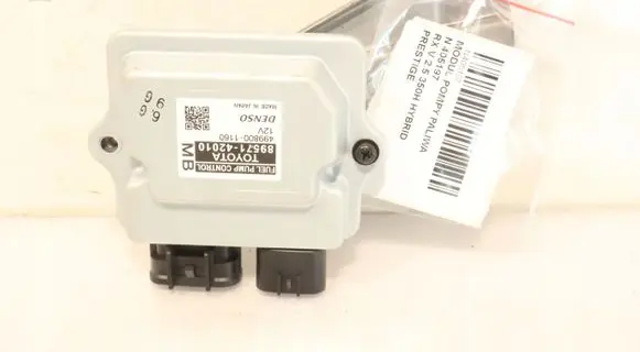 Lexus RX 330 - 350 - 400H Fuel injection pump control unit/module 499800-1160