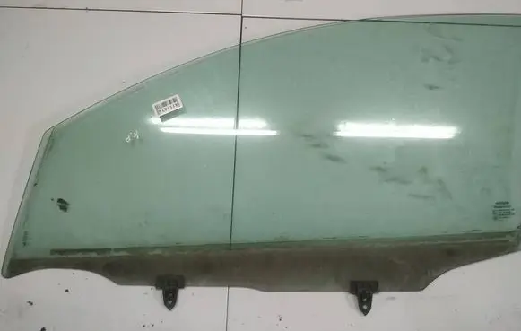 Nissan Qashqai Front door window glass four-door 