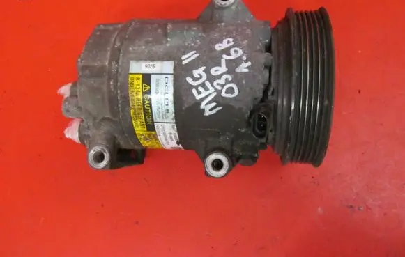Renault Megane II Air conditioning (A/C) compressor (pump) 8200050141