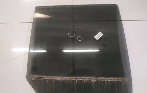 Hyundai Santa Fe Rear door window glass AS3