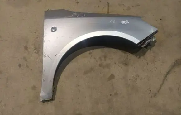 Skoda Roomster (5J) Fender 