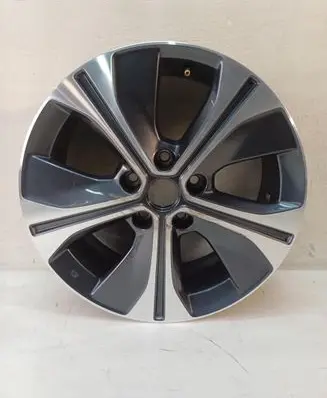 Nissan Leaf II (ZE1) R17 alloy rim 
