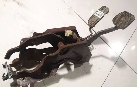 Nissan NV200 Brake pedal 18002BJ91A