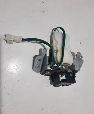 Toyota Land Cruiser (J150) Tailgate window lock/catch/latch 3015800002 11Y15