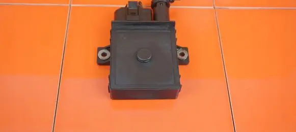 BMW X3 E83 Glow plug pre-heat relay 0522140101 M57D30