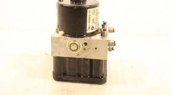 BMW 1 E81 E87 ABS Pump 677221301