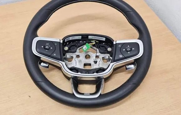 Volvo XC40 Steering wheel P31455412