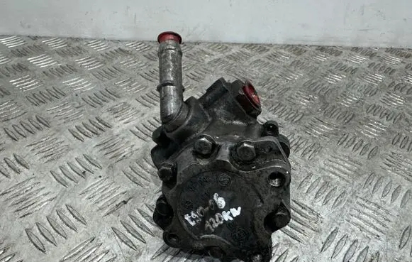 BMW 3 E90 E91 Power steering pump 7692974646