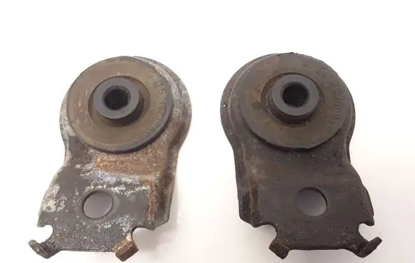 Mitsubishi Lancer Radiator mount bracket
