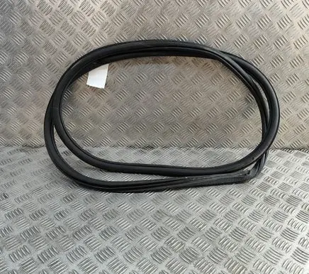 Skoda Kodiaq II Rubber seal rear door 565867367D