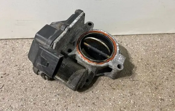 Audi A8 S8 D4 4H Throttle valve 057128063E A2C53364213