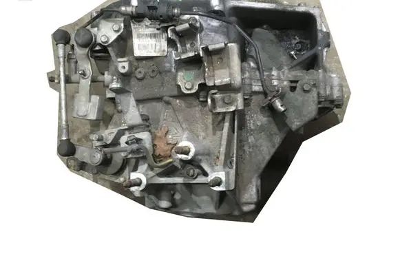 Mitsubishi Lancer VIII Manual 5 speed gearbox F6MBA1BBZ