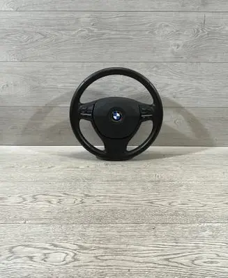 BMW 5 F10 F11 Steering wheel 6102364