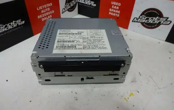 Volvo XC70 Radio/CD/DVD/GPS head unit 31310073AA
