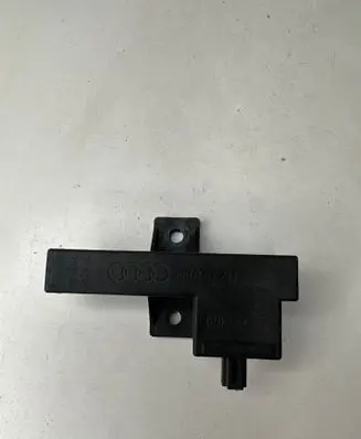 Audi A5 8T 8F Keyless (KESSY) go control unit/module 8K0907247 33542221