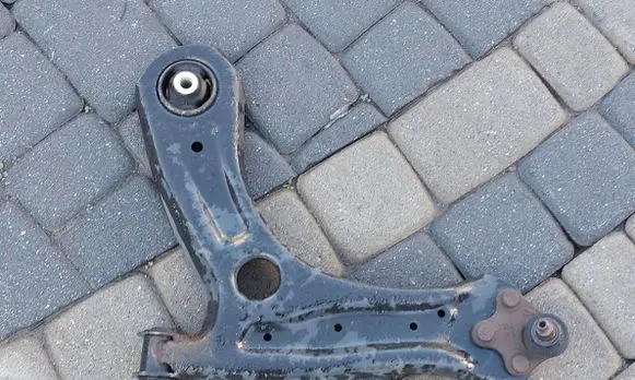Volkswagen Polo V 6R Front lower control arm/wishbone 