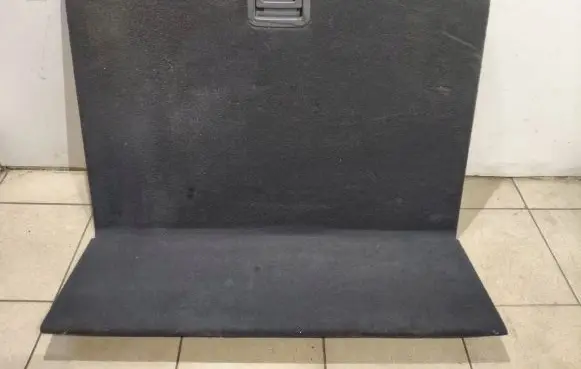 Trunk/boot floor carpet liner