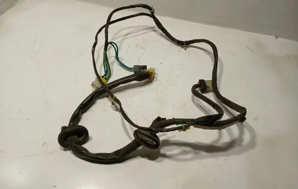 Nissan Patrol Y60 Rear door wiring loom