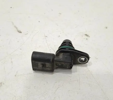 Volkswagen Touran I Camshaft position sensor 030907601E