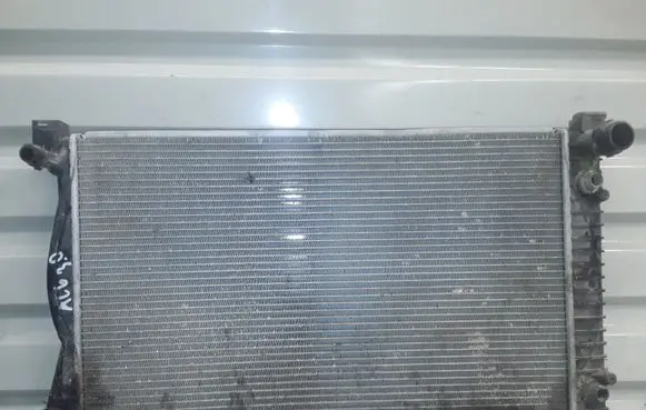 Audi A6 S6 C6 4F Coolant radiator 