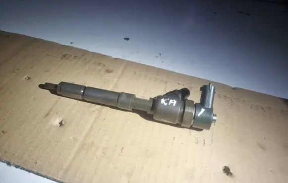 Ford Ka Fuel injector 0445110351