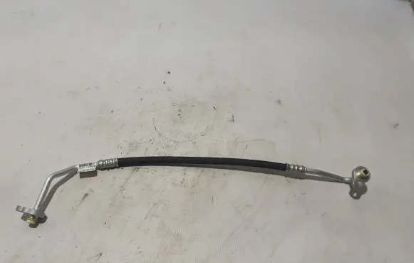 Volvo C40 Air conditioning (A/C) pipe/hose 32226966