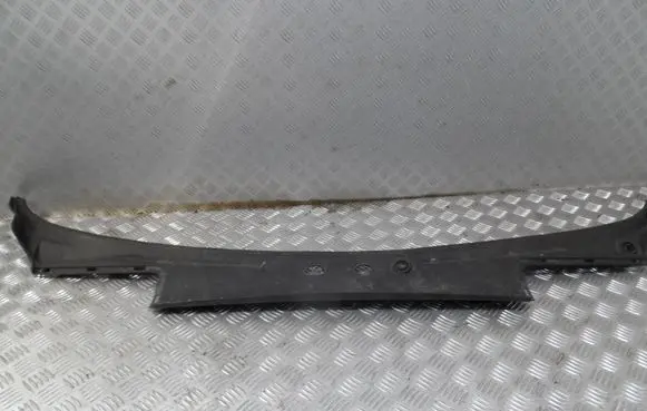BMW X5 E70 Wiper trim 15671610