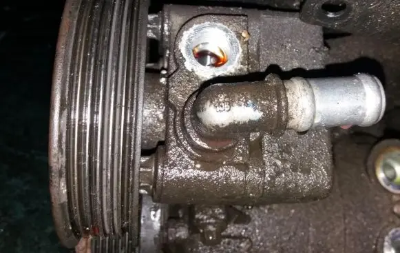 Opel Vectra B Power steering pump 