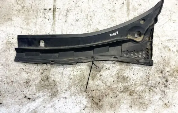 Mazda 3 I Wiper trim bp4k507s1