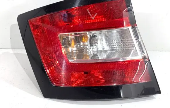 Skoda Fabia Mk3 (NJ) Rear/tail lights 6V9945095