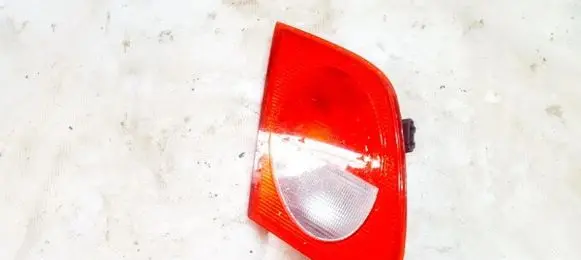 Mercedes-Benz E W210 Tailgate rear/tail lights a2108202964 197505