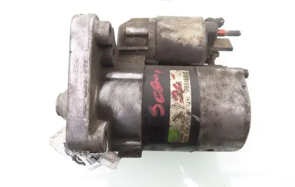 Renault Scenic I Starter motor D7E6