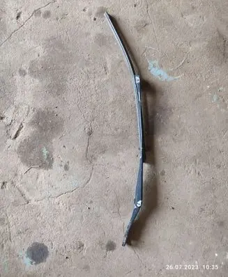 Opel Astra H Front wiper blade arm